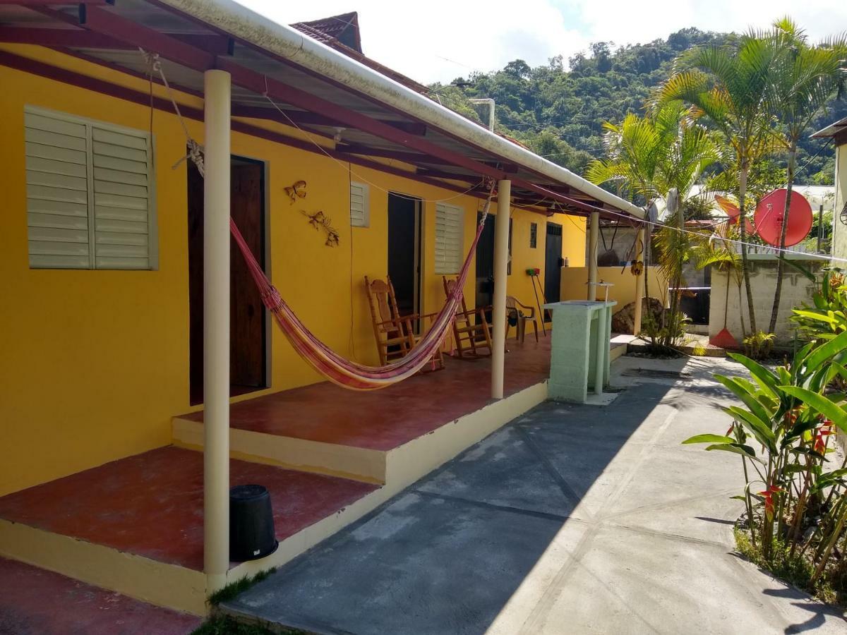 Conrado'S Guesthouse B&B Las Avispas Rum bild
